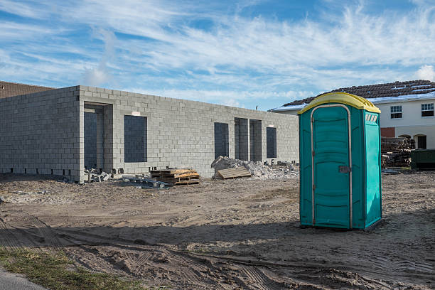 Best Portable restroom trailer rental  in Rossville, TN